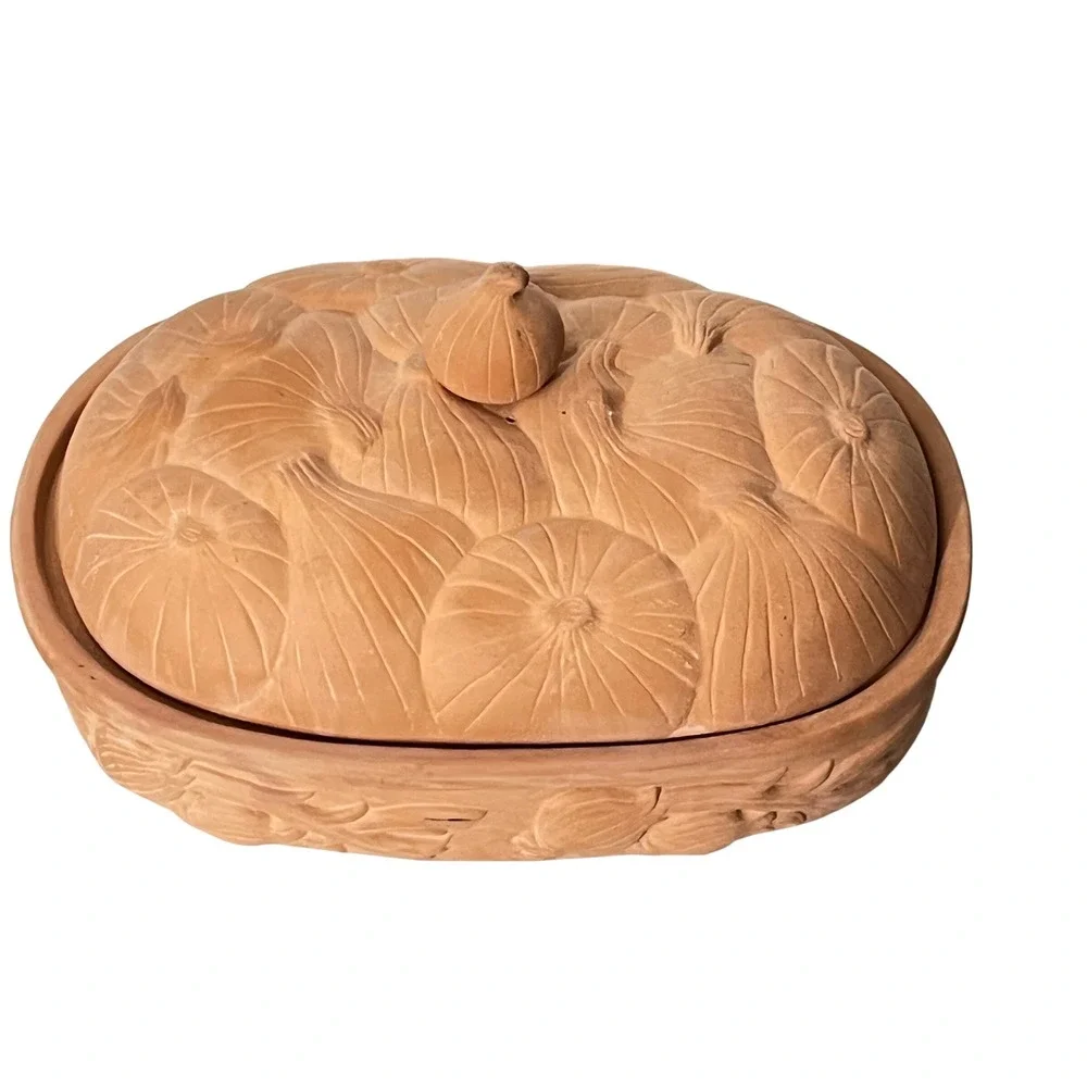 Boston Warehouse Terracotta Onion Baker  Orange Vintage 1994 Embossed